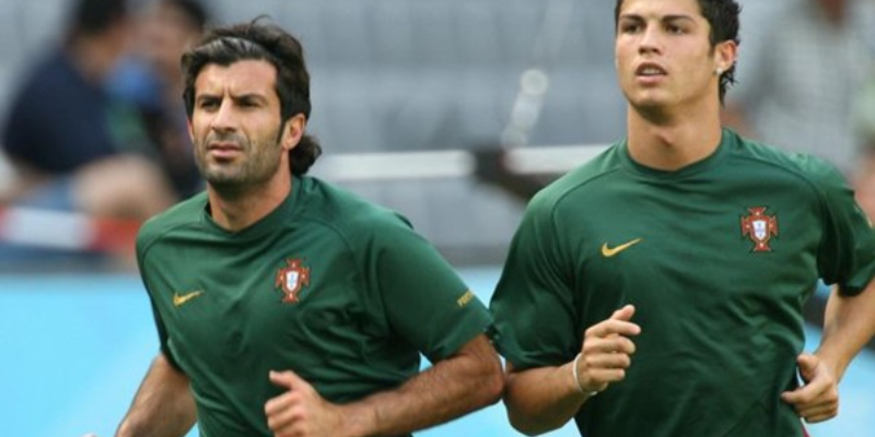 Deco:Who Won with Two Clubs